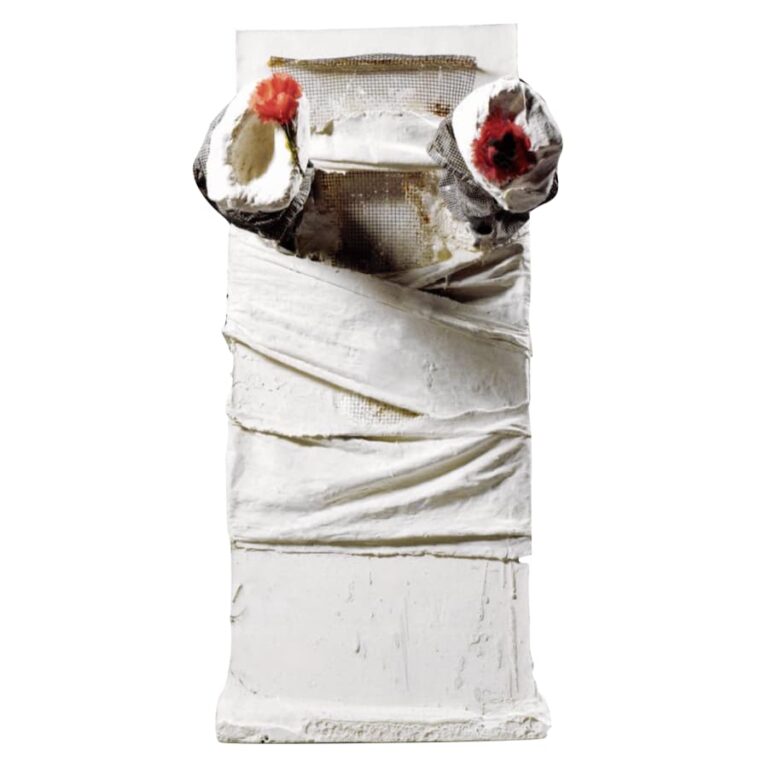 Kaniaris Vlasis, Face to face, Mixed media sculpture, 39,5 x 86 x 64 cm